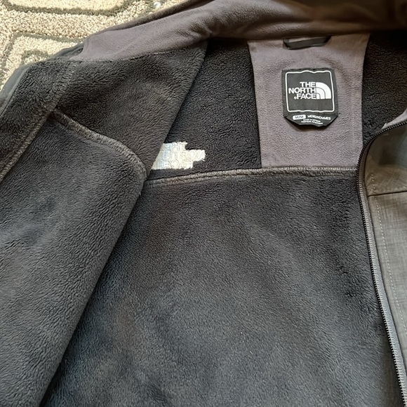 The North Face Men’s Apex Bionic Soft Shell Jacket size M in gray and black - Picture 5 of 6